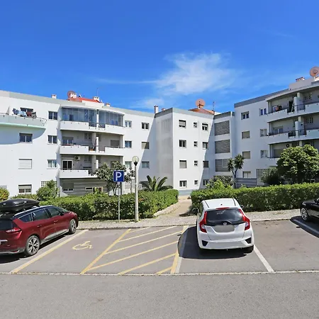 P - Meia-praia Seaview Lagos